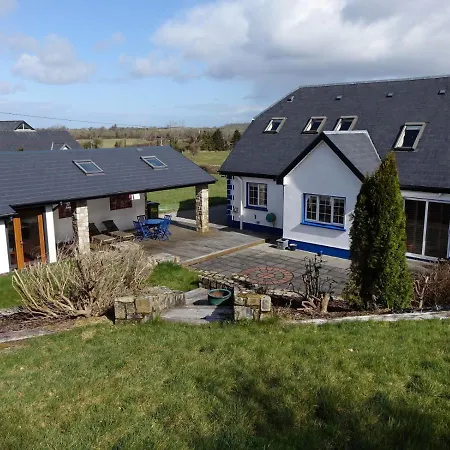 Eden Countryside Retreat *