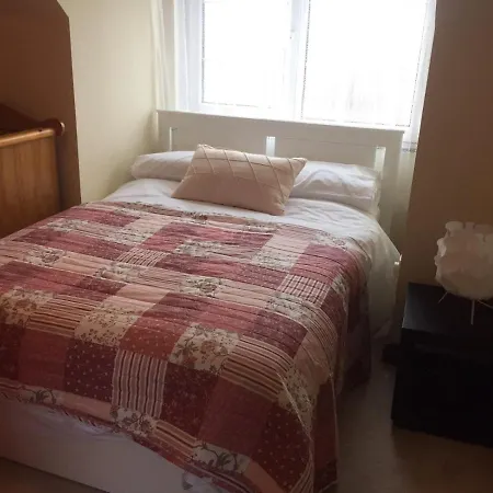 Eden Countryside Retreat * 恩尼斯