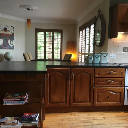 Eden Countryside Retreat * 恩尼斯